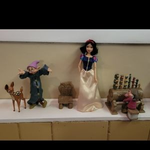 Disney Store Snow White Classic Doll Dance Party Play Set Dopey Grumpy